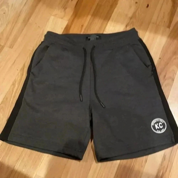 - Kenneth Cole men’s  Eco-Jogger shorts - Picture 5 of 6